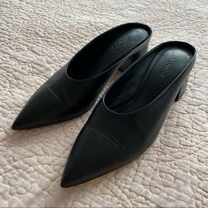 Vince Ralston Black Mules Size 5.5